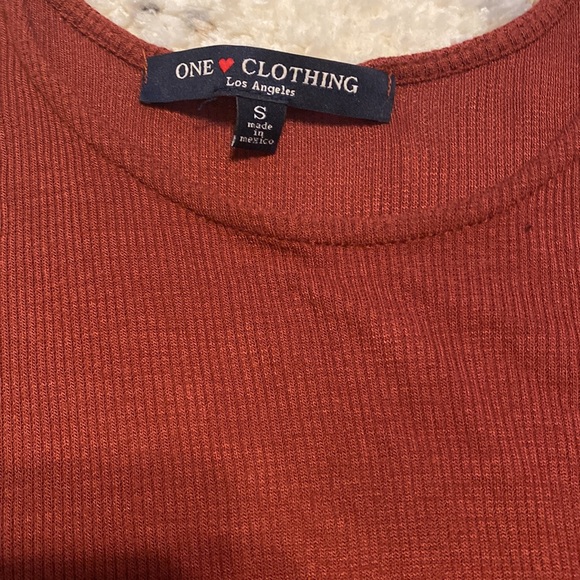 one clothing rustic Red Rounded Neckline top with 3 quarter sleeve - Picture 4 of 4